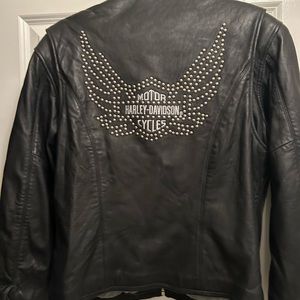 Women’s medium Harley Davidson genuine soft leather jacket w/studs